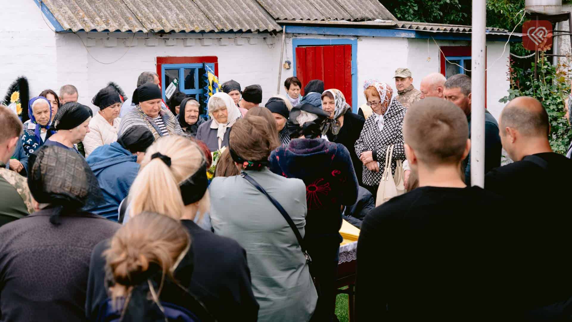 На Переяславщині попрощалися з бойовим медиком Олександром Овдієнком: він загинув евакуюючи поранених побратимів