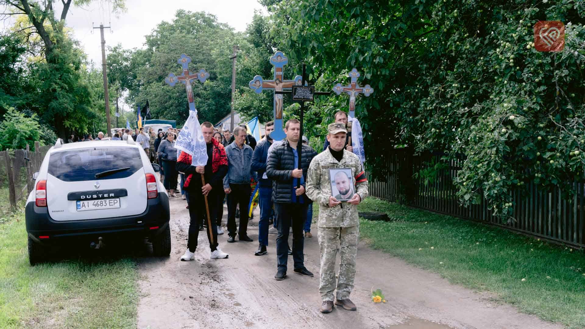 На Переяславщині попрощалися з бойовим медиком Олександром Овдієнком: він загинув евакуюючи поранених побратимів