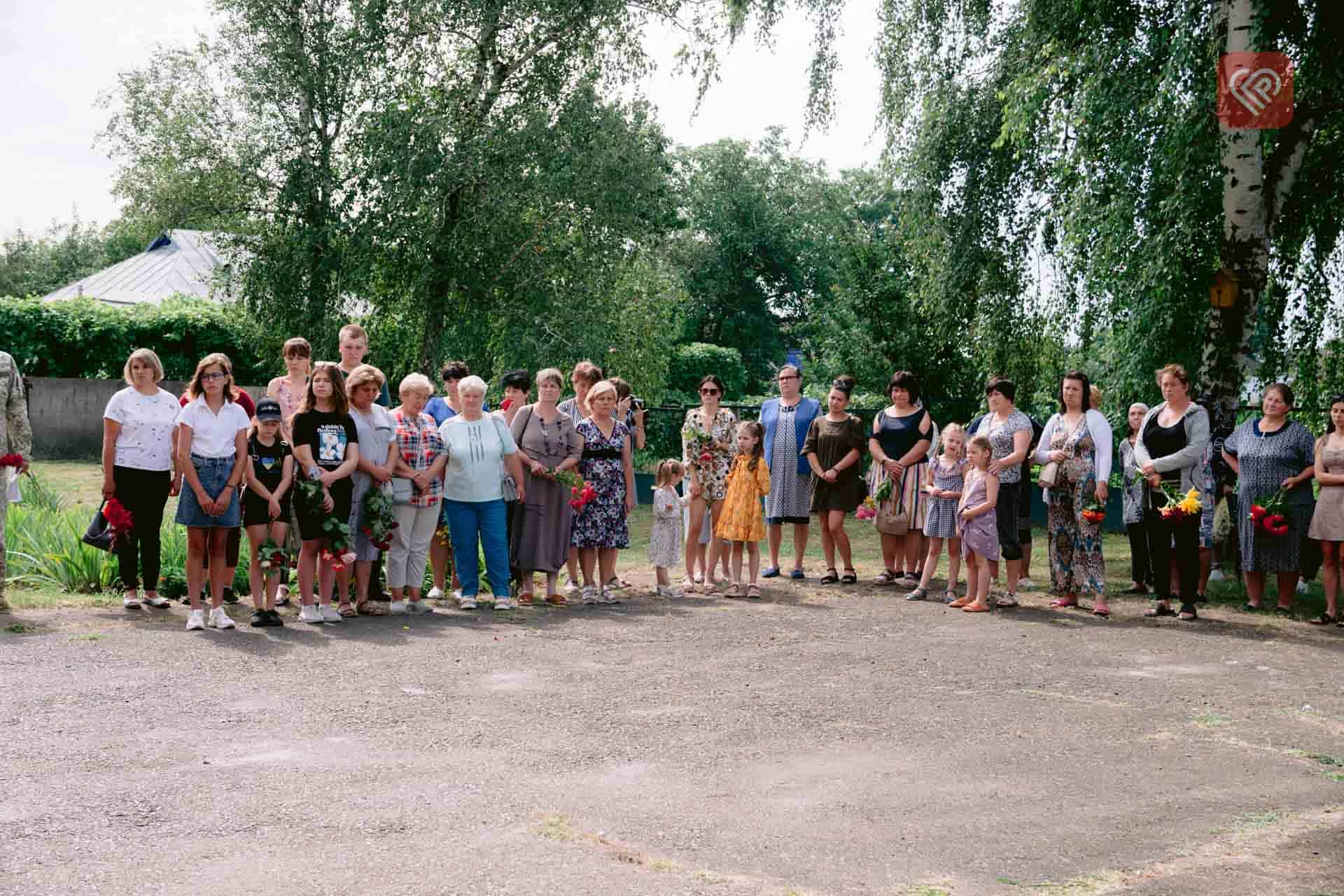 На Переяславщині відкрили пам'ятний знак воїну Андрію Омельченку