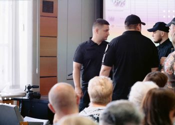 Під час сесії Переяславської міської ради стався конфлікт між головою Вячеславом Саулком та депутатом районної ради Юрієм Бобровніком: що говорять сторони