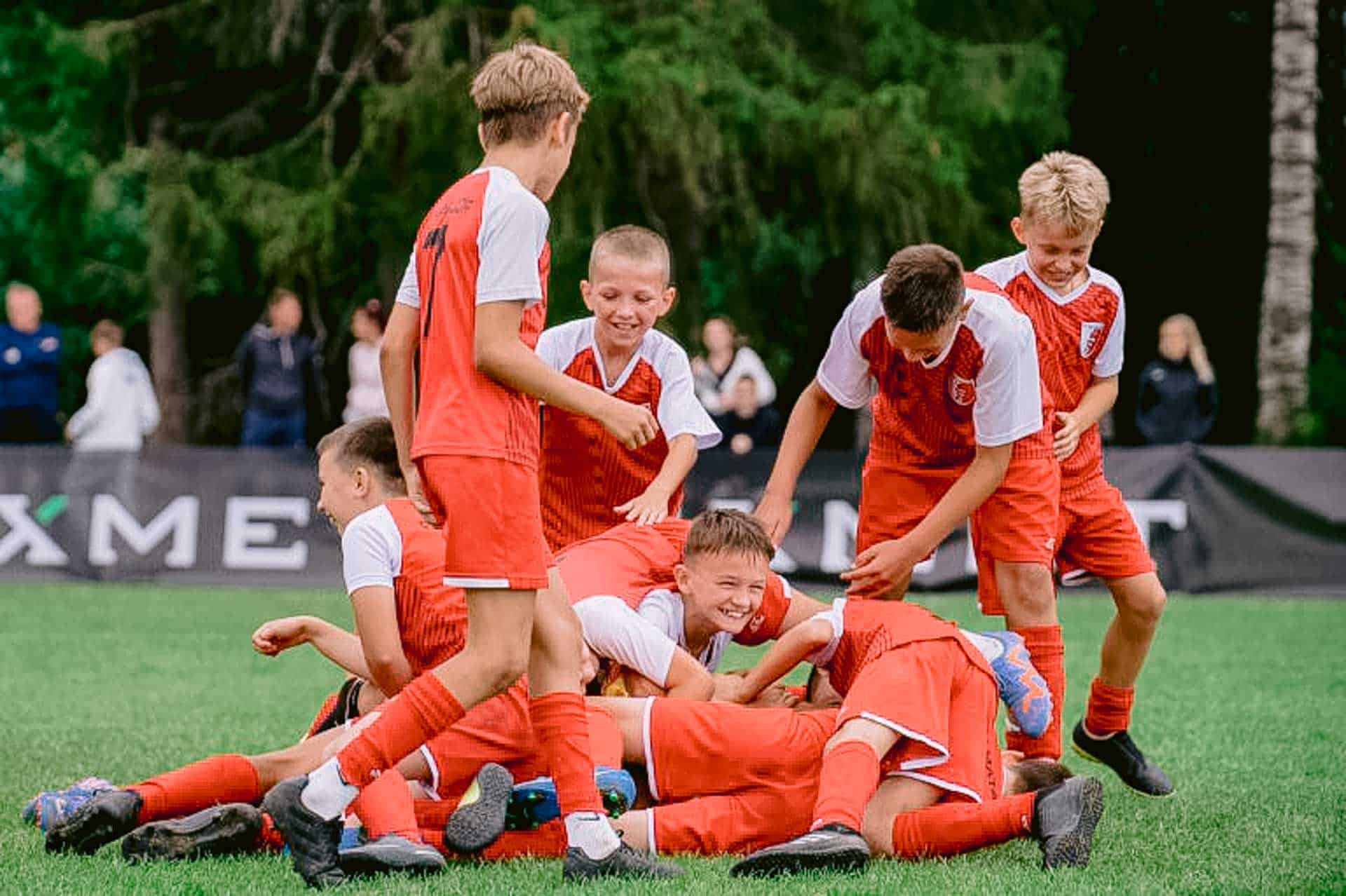 Юні футболісти з Переяславської громади здобули бронзові нагороди на турнірі у естонському місті Пайде