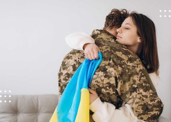 Не жаліти, поважати і підтримувати: як спілкуватися з рідними чи близькими, які повертаються з фронту