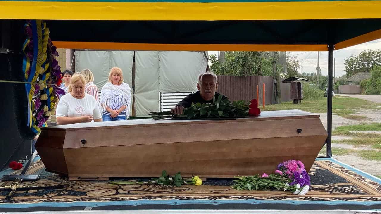 «Якщо не я, то хто? Я все одно піду»: на Переяславщині поховали 19-річного захисника Валентина Голуба