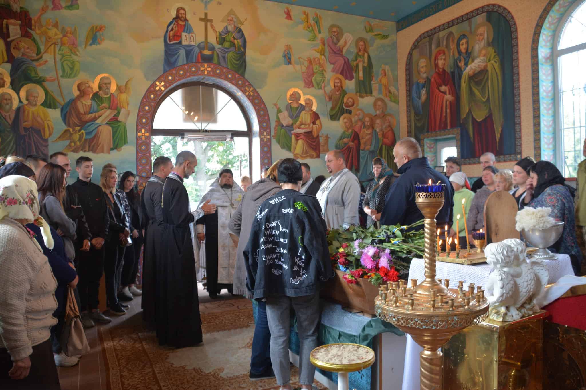 «Якщо не я, то хто? Я все одно піду»: на Переяславщині поховали 19-річного захисника Валентина Голуба