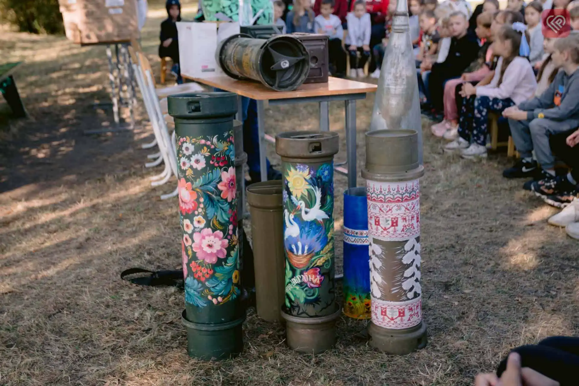 Волонтер ГО «4.5.0 Переяслав» та воїн бригади «Маґура» поспілкувалися з учнями Демʼянецької гімназії