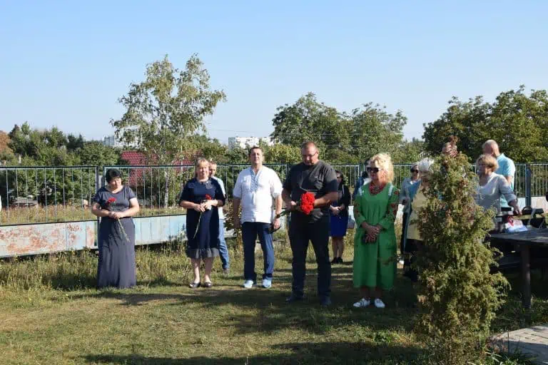 На Заальтицькому кладовищі відбулась панахида на могилі «батька» переяславських музеїв, Героя України Михайла Сікорського