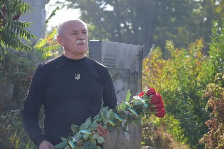 На Заальтицькому кладовищі відбулась панахида на могилі «батька» переяславських музеїв, Героя України Михайла Сікорського