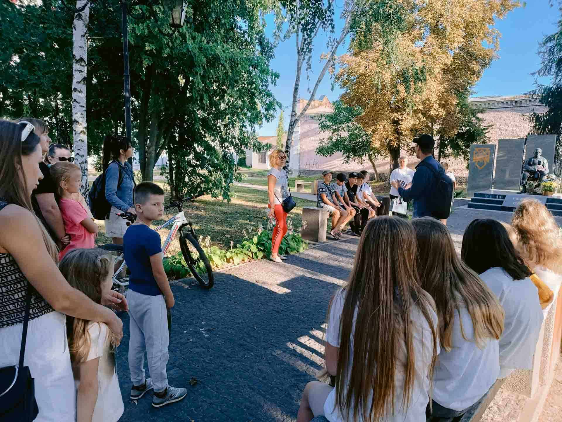 У Переяславі влаштували безкоштовну екскурсію середмістям: як це було та хто долучився