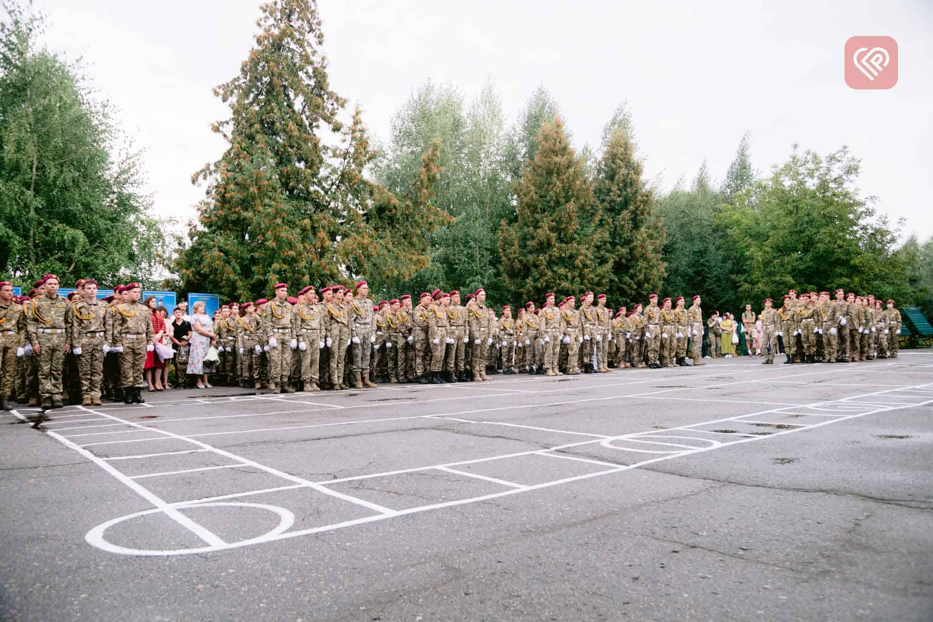 Складали присягу та приймали вітання від військових: у Переяславському ліцеї «Патріот» розпочався навчальний рік