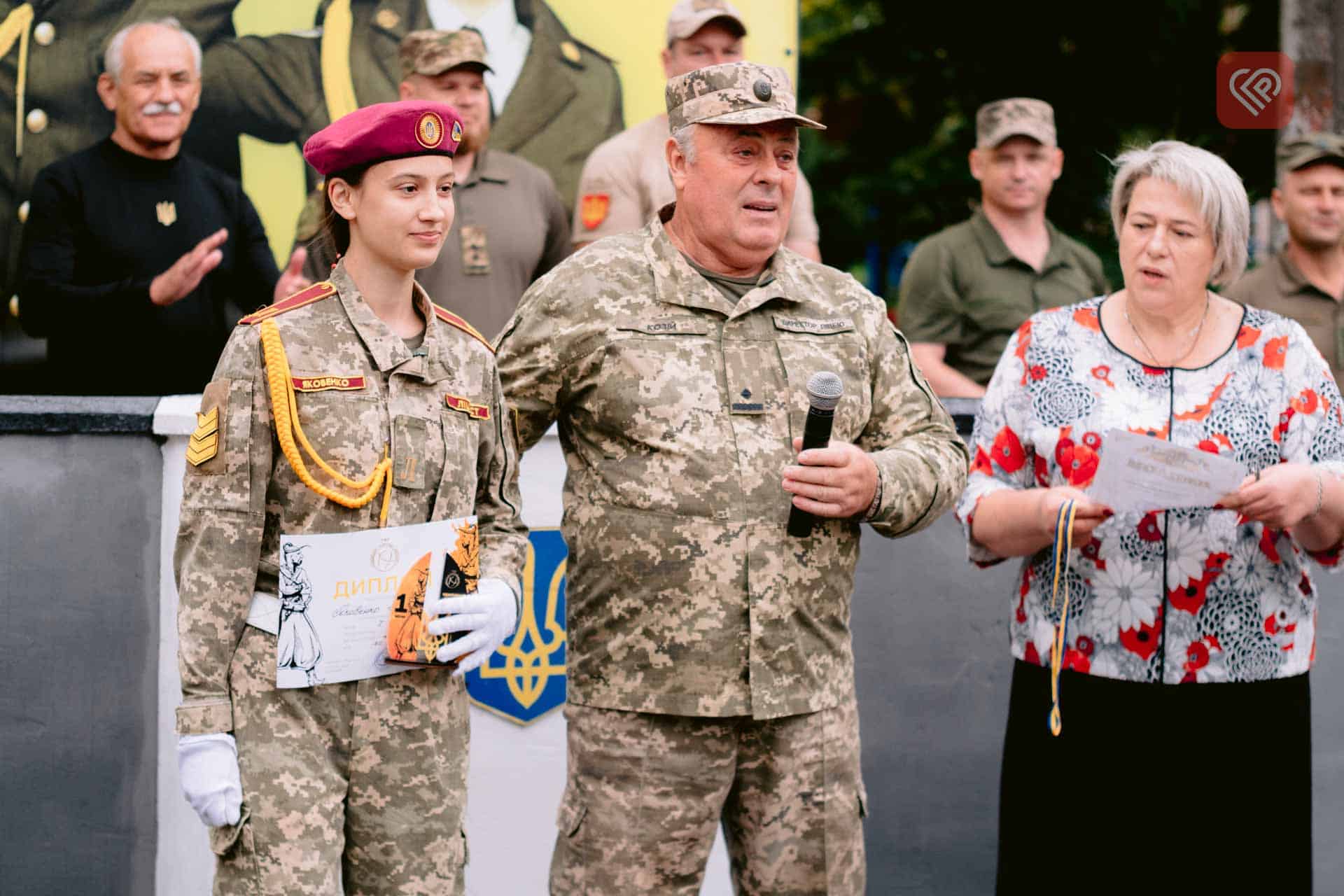 Складали присягу та приймали вітання від військових: у Переяславському ліцеї «Патріот» розпочався навчальний рік