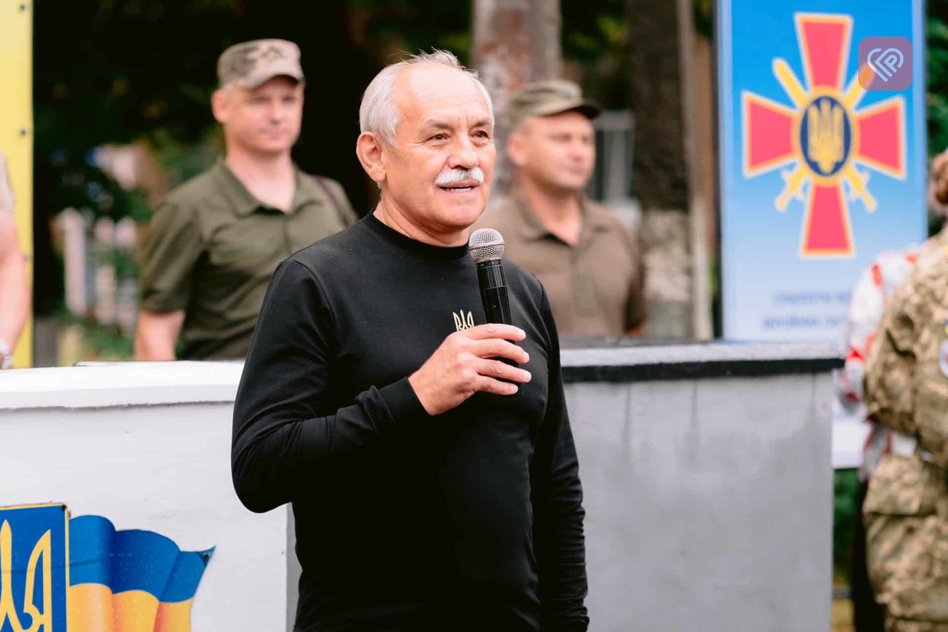 Складали присягу та приймали вітання від військових: у Переяславському ліцеї «Патріот» розпочався навчальний рік