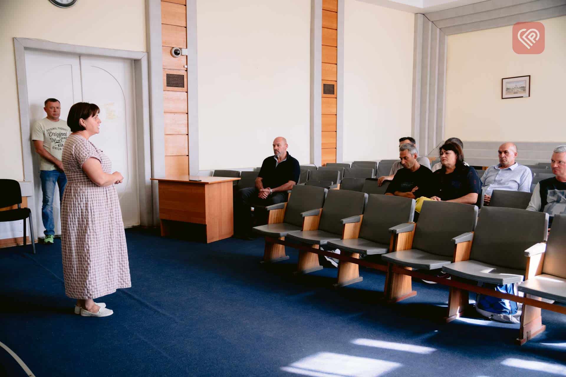 Напередодні Дня фізкультури і спорту у Переяславі нагородили місцевих атлетів та викладачів