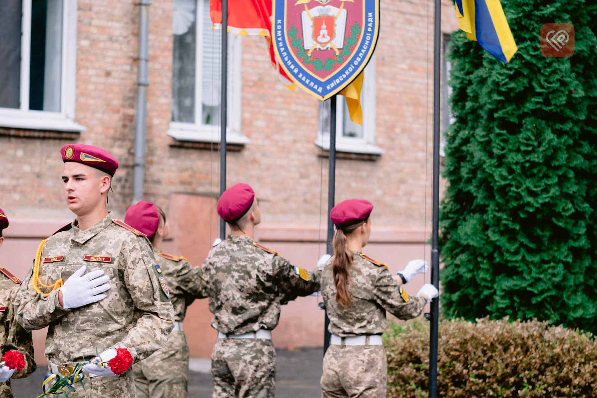 Складали присягу та приймали вітання від військових: у Переяславському ліцеї «Патріот» розпочався навчальний рік