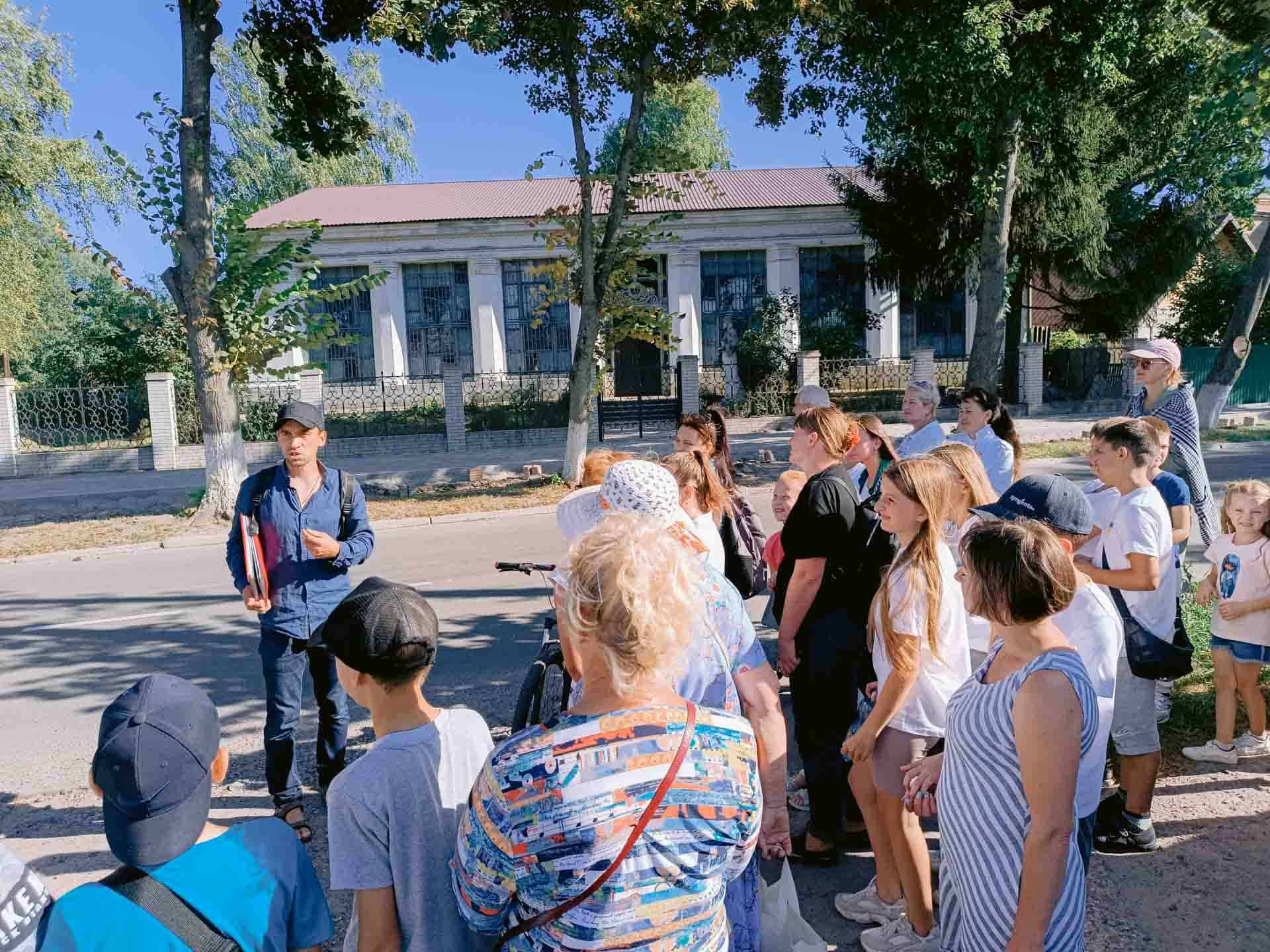 У Переяславі влаштували безкоштовну екскурсію середмістям: як це було та хто долучився