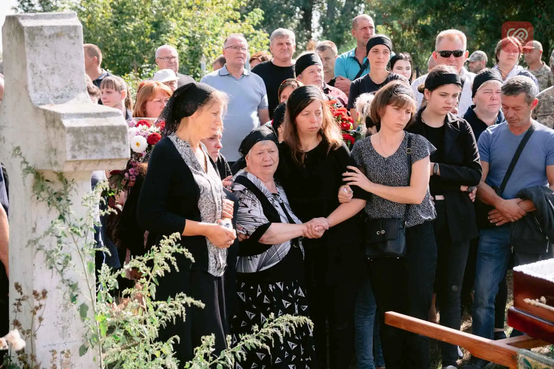 У Переяславі попрощалися з воїном Володимиром Кочиним: він помер від тяжкого поранення (відео)