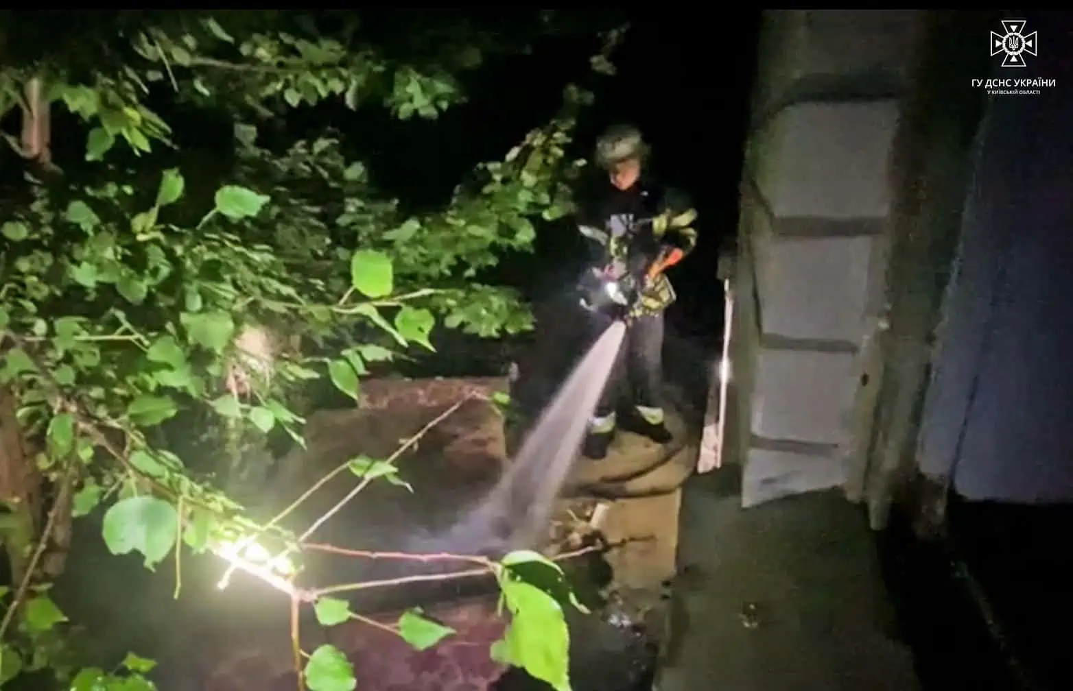 Під час пожежі у Переяславі врятували чоловіка