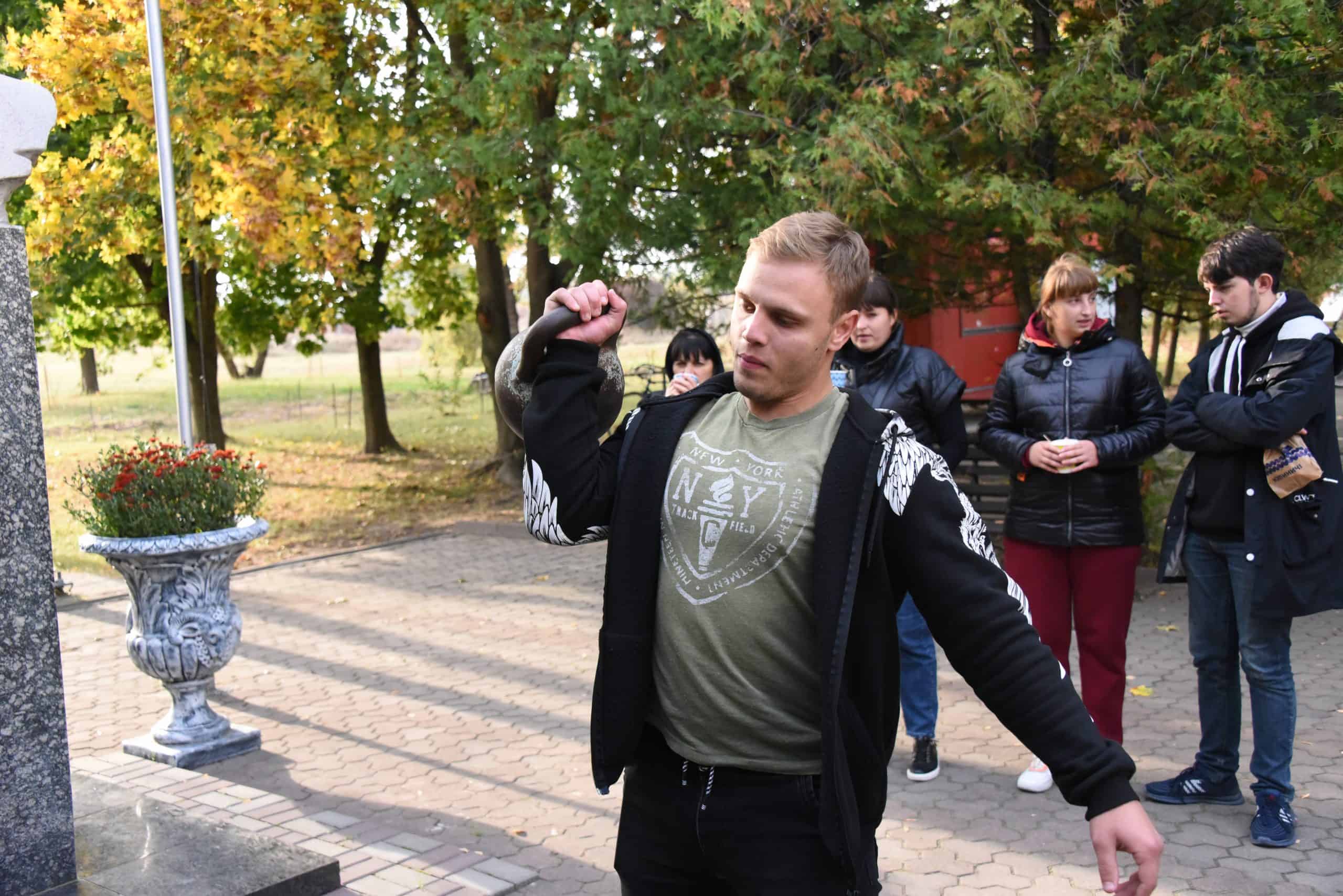 У Переяславі відбувся 36-й загальноуніверситетський чемпіонат з армреслінгу та гирьового спорту