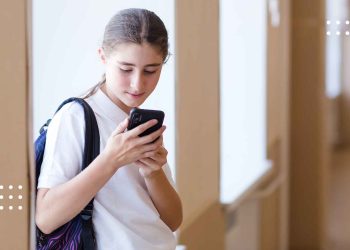 Чи дозволено дітям користуватись телефонами у закладах освіти: пояснення МОН