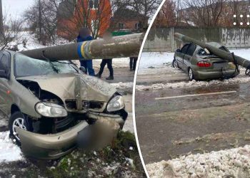 У Переяславі сталася ДТП: водій зіткнувся з електроопорою