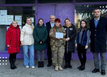 Працівники Дівичківської сільської ради передали свій одноденний заробіток на користь ЗСУ