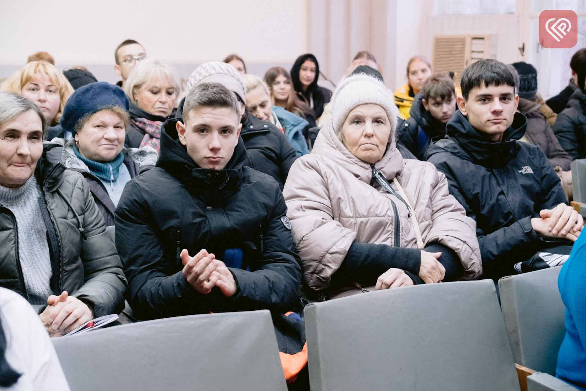 У Переяславі військовий з позивним «Бетмен» презентував дитячу книгу, яку писав на передовій