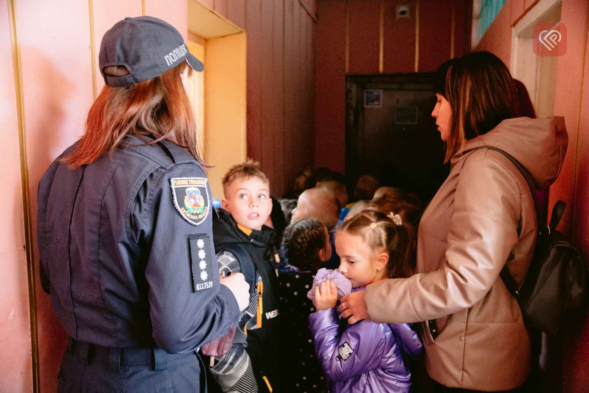 У Переяславі школярі знайомилися з роботою поліції: відвідали тематичний музей та дізналися, як збирають відбитки пальців