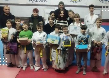 Вихованці переяславського СК «Тайфун» зібрали й передали волонтерам необхідну допомогу для ЗСУ