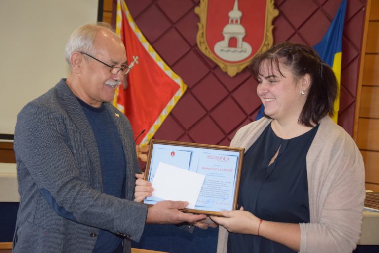 Напередодні Міжнародного дня волонтерів у Переяславській міській раді нагородили благодійників