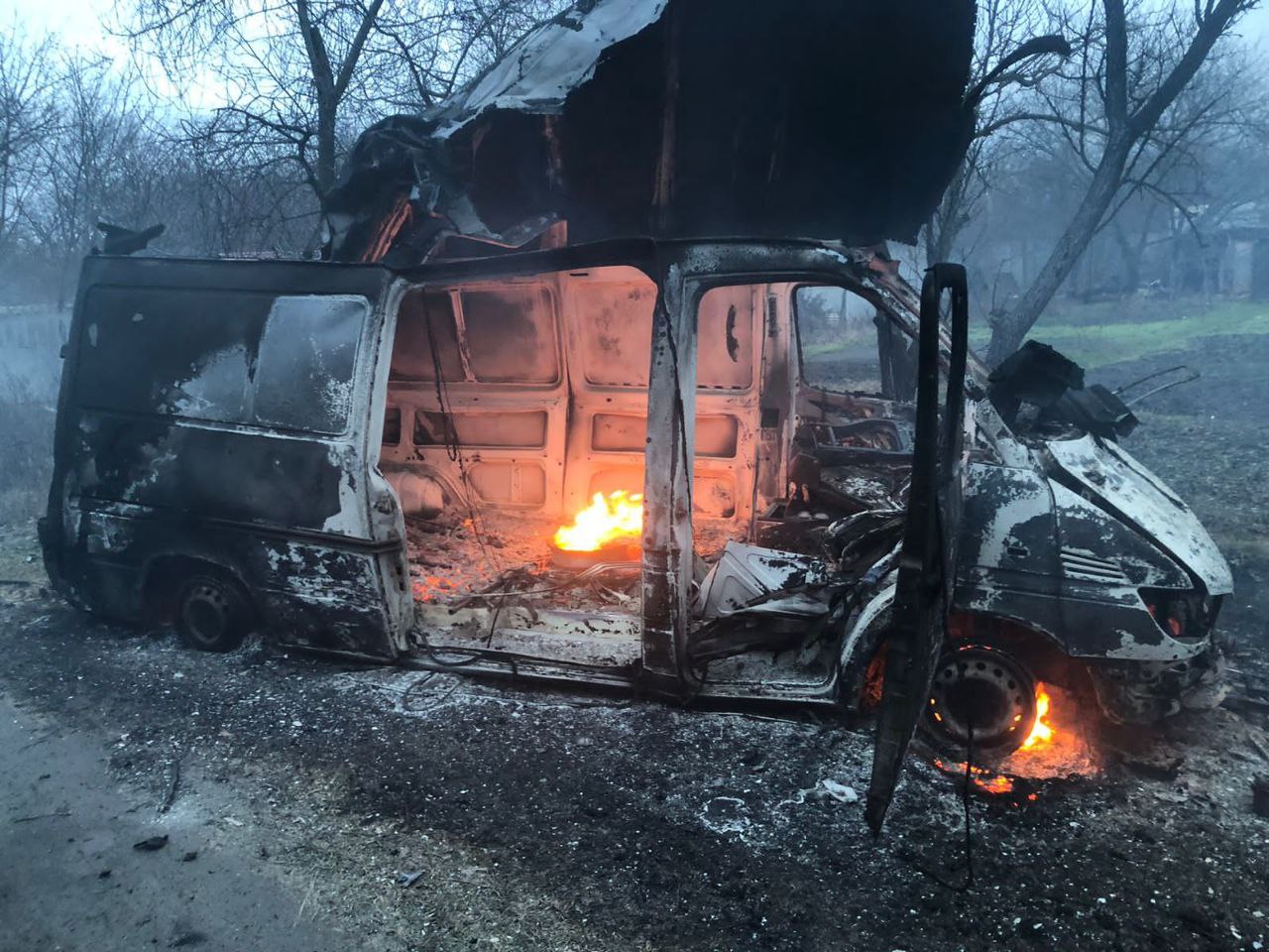 Загиблі, поранені, пошкодження будинків, понад 60 авто та проблеми з енергопостачанням: наслідки ракетної атаки у Київській області