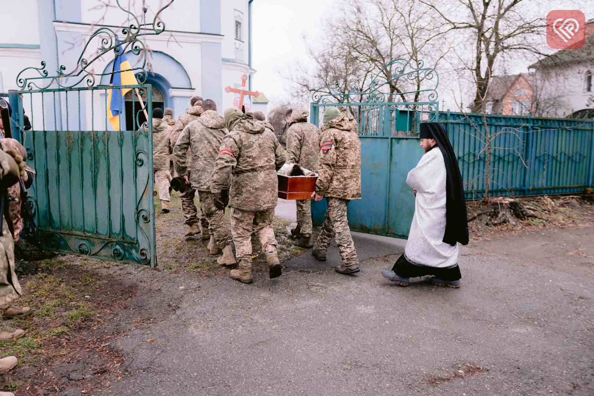 Він був воїном українського війська, а тепер став воїном царя небесного: у Переяславі попрощались із земляком Олександром Даниленком