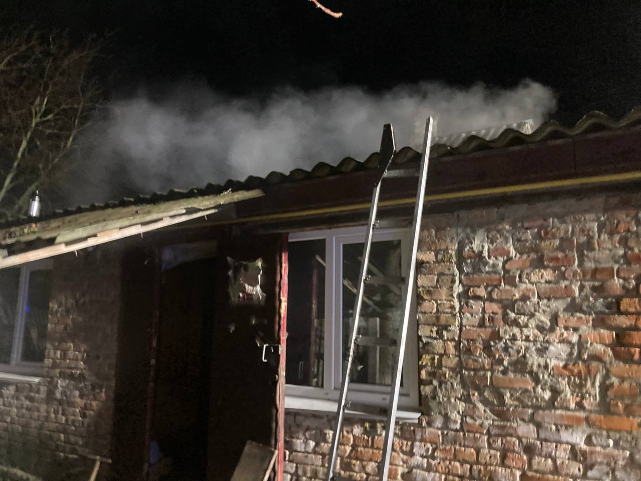 У приватному будинку на Переяславщині сталася пожежа: загорілося перекриття