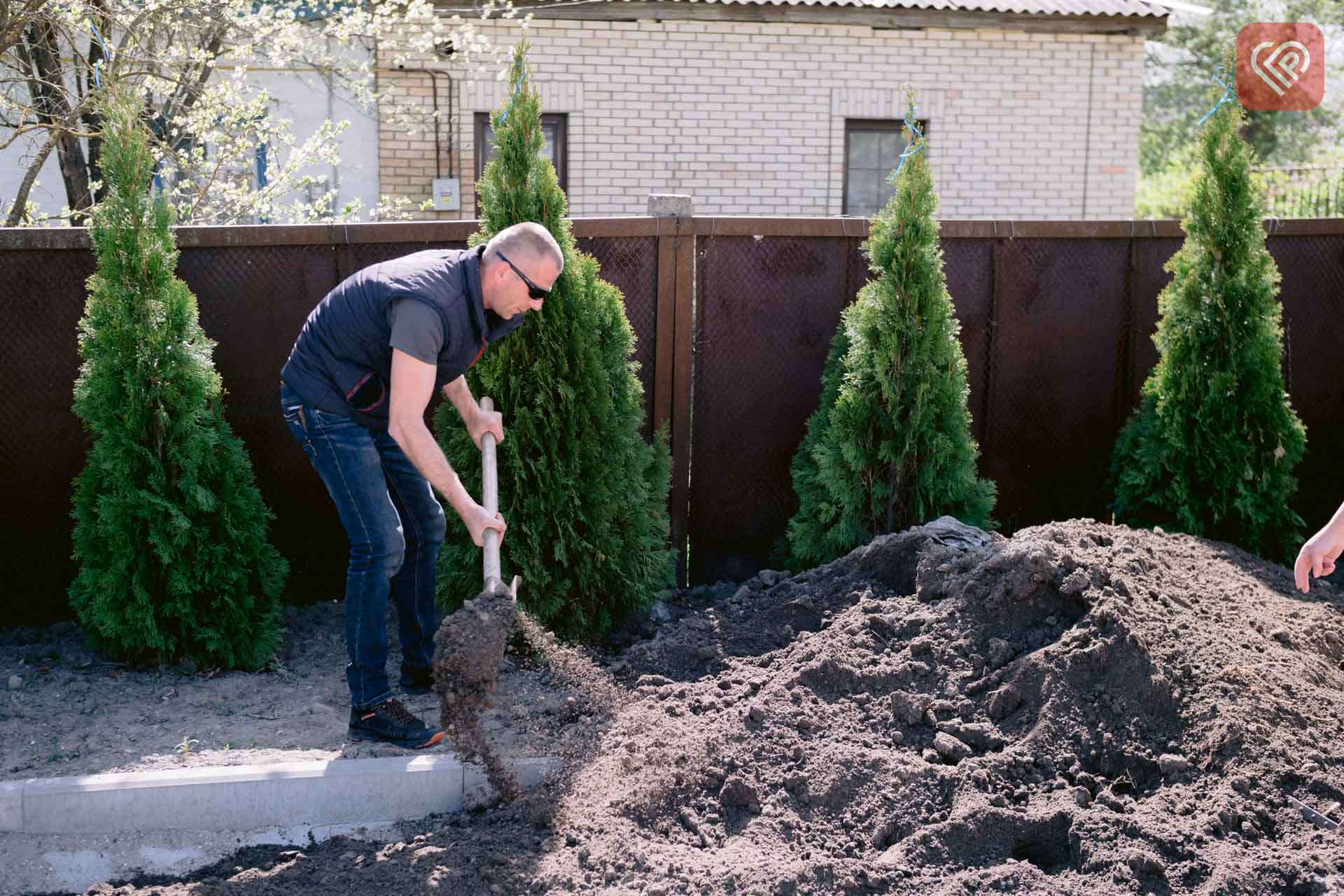 У Переяславі впорядкували ще чотири локації: триває двомісячник благоустрою