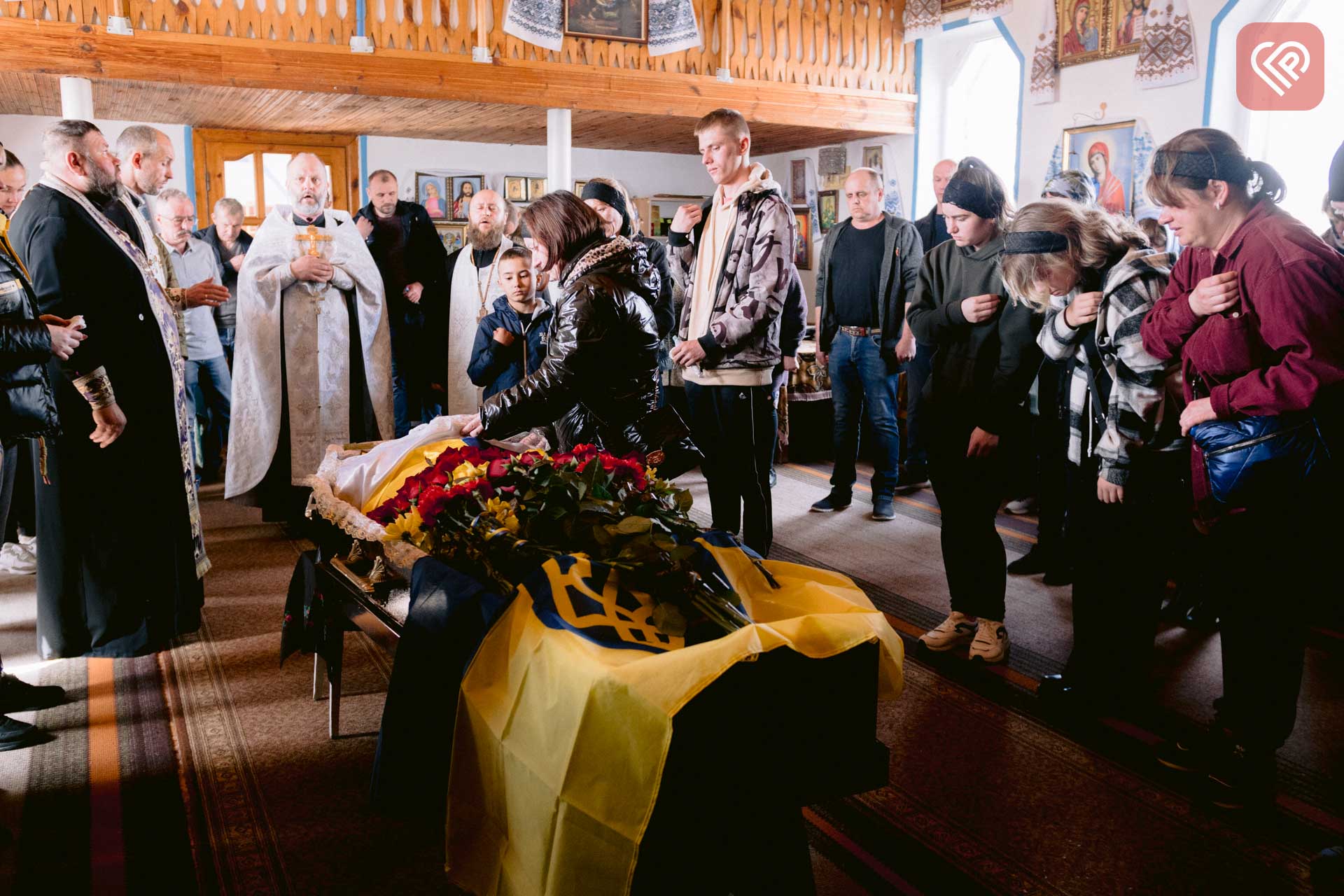 «Його серце не витримало»: у Переяславській громаді попрощалися з воїном Сергієм Печенюком