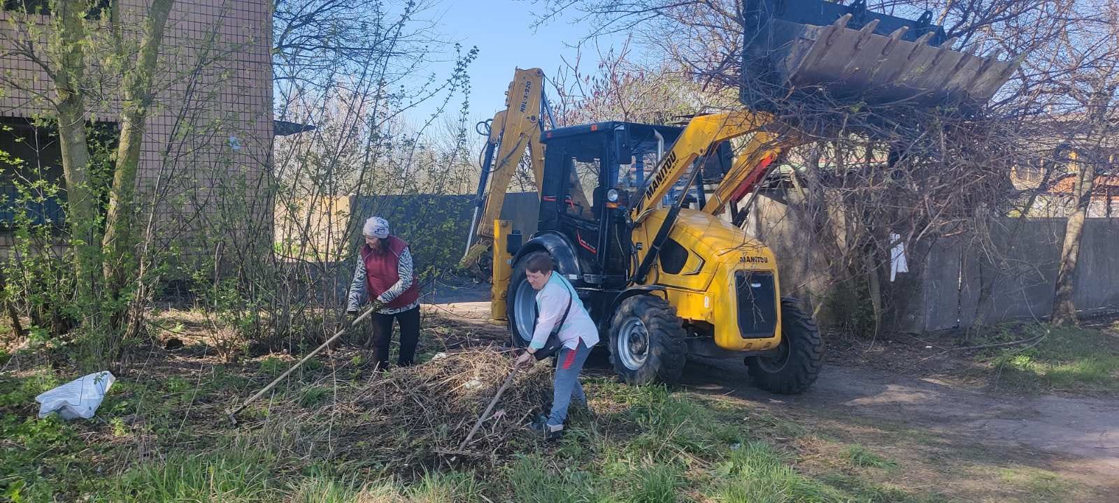 Велика весняна толока на Переяславщині: жителі облагороджують свої громади та діляться фото