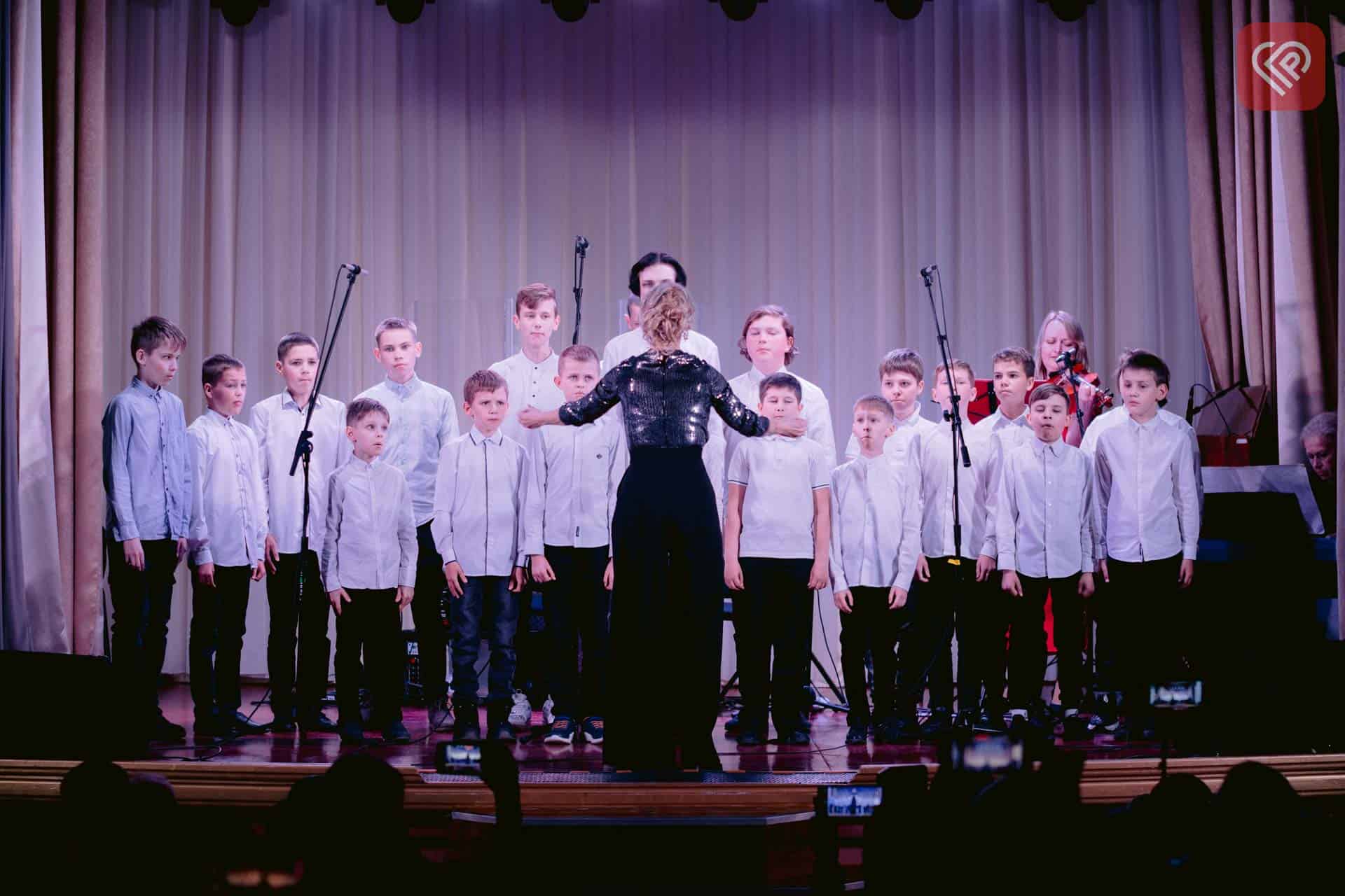 У Переяславі відбувся великий звітний концерт учнів мистецької школи імені Павла Сениці (фоторепортаж)