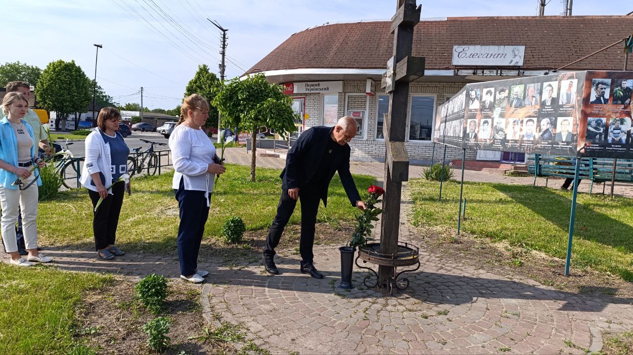 У День Героїв у Переяславі поклали квіти та вшанували хвилиною мовчання борців за свободу України