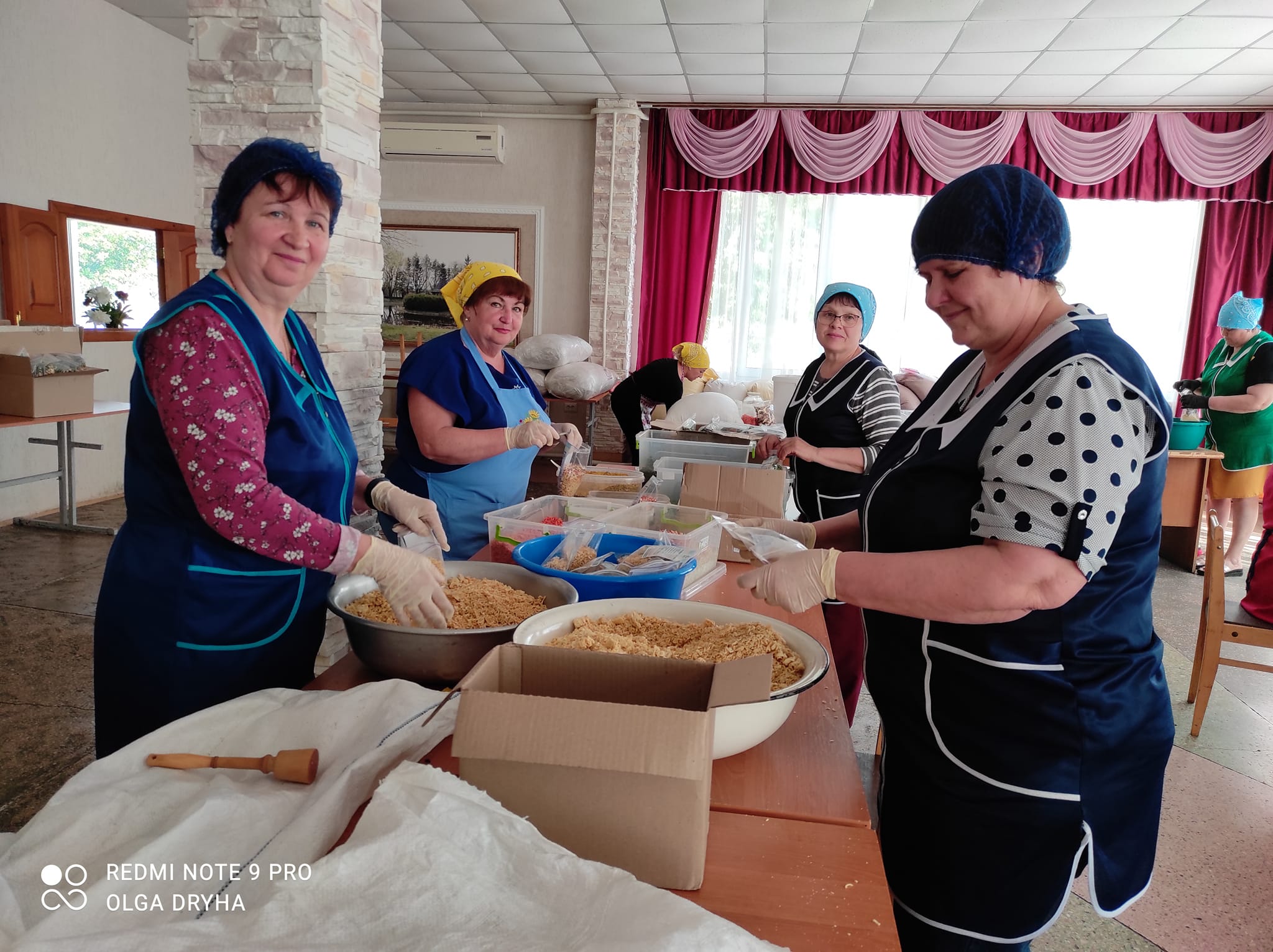 У переяславській гімназії зібрали кошти на підтримку ЗСУ: військовим передадуть вітамінні перекуси та каші швидкого приготування