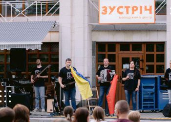 Переяславський гурт «Драбадан» провів благодійний концерт: збирали кошти для потреб підрозділу 43-ї ОАБр