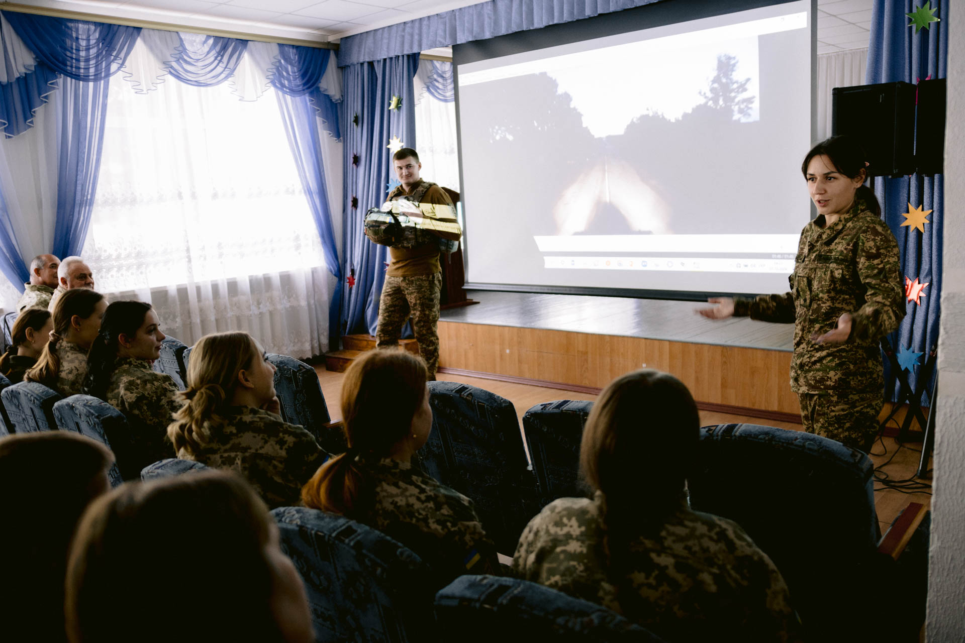 Нацгвардійці провели урок мужності для вихованців Переяславського ліцею «Патріот»