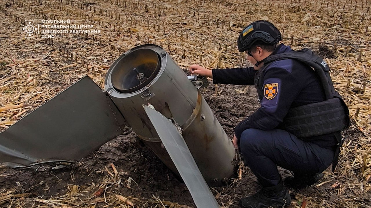 на Бориспільщині фермер знайшов залишки ракети С-300 під час робіт на полі 