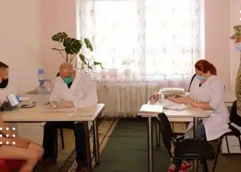Чоловіків з ВІЛ та туберкульозом можуть мобілізувати: нардеп розкритикував наказ Міноборони