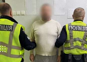 Правоохоронці повідомили про те, що чоловік біля Переяслава заподіяв ножові поранення своїй дружині
