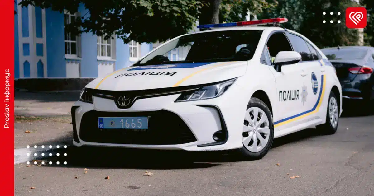 ДТП за участі мотоцикліста, пожежа на сміттєзвалищі та низка сімейних конфліктів – дайджест поліції