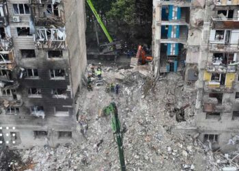 28 загиблих, понад 140 поранених: рятувальники завершили пошукові роботи у Києві