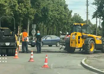 У Переяславі проводять поточний ремонт дорожнього покриття