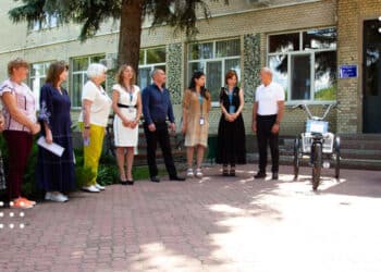 Переяславські соцпрацівники отримали нові електровелосипеди та техніку від благодійників