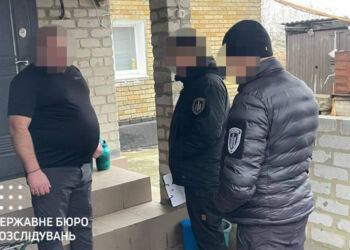 Командир змушував військових крутити шаурму та працювати на його родину – ДБР завершило розслідування