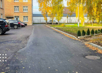 На території Переяславської лікарні завершили ремонт під’їзної дороги – роботи виконано зі знижкою понад 100 тисяч гривень