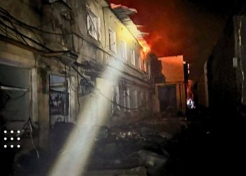 атака фастів руйнування