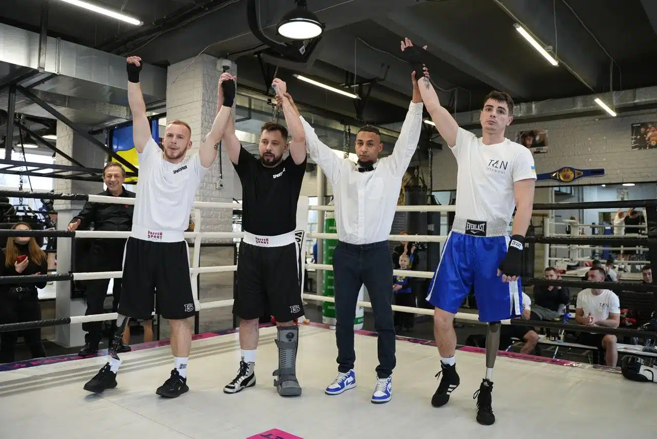 ТРЦ Respublika Park ветеранський турнір з боксу